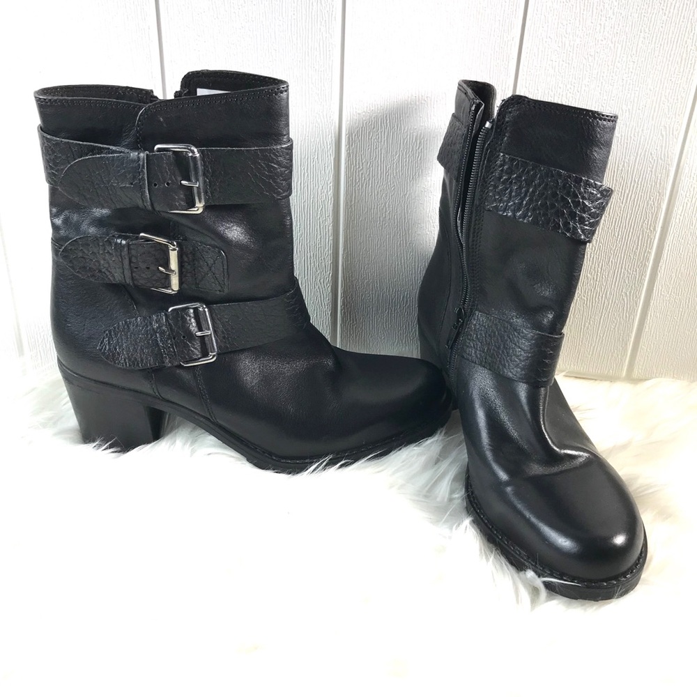 3 buckles leather boots 8.5 goth rocker vampire